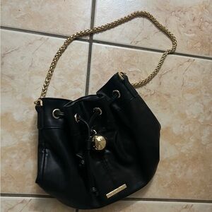 SMALL shoulder house of Harlow purse